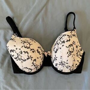 Victoria's Secret Black and White Floral Lace Perfect Coverage Bra
